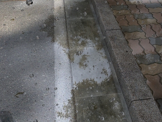 马路 路面 雨景 雨水路面 雨天马路 雨水特写 雨景特写 道路 雨天道路