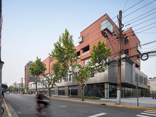现代多层办公楼 会所